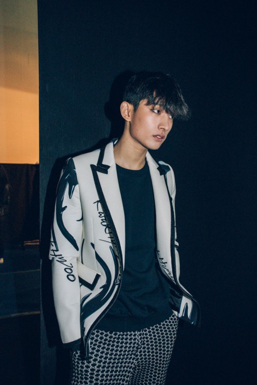 Backstage at Kwak Hyun Joo Collection at Seoul Fashion Week - C-Heads ...