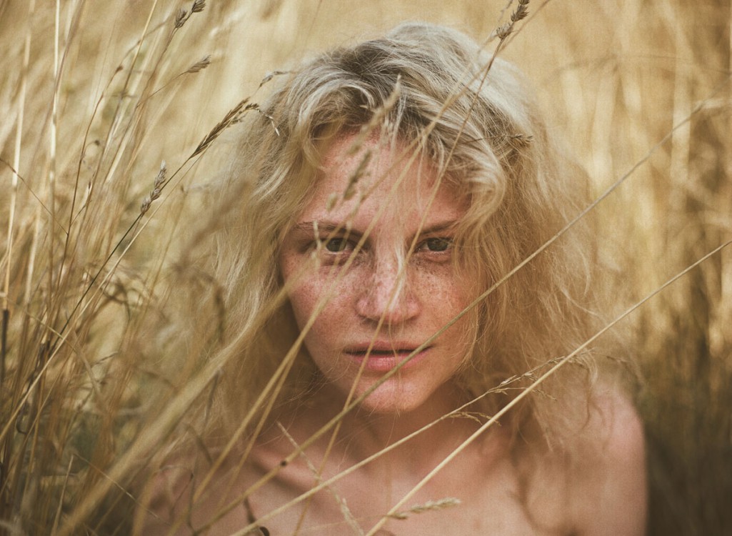 Exclusive: Annemarie out in the fields photographed by Christoph ...